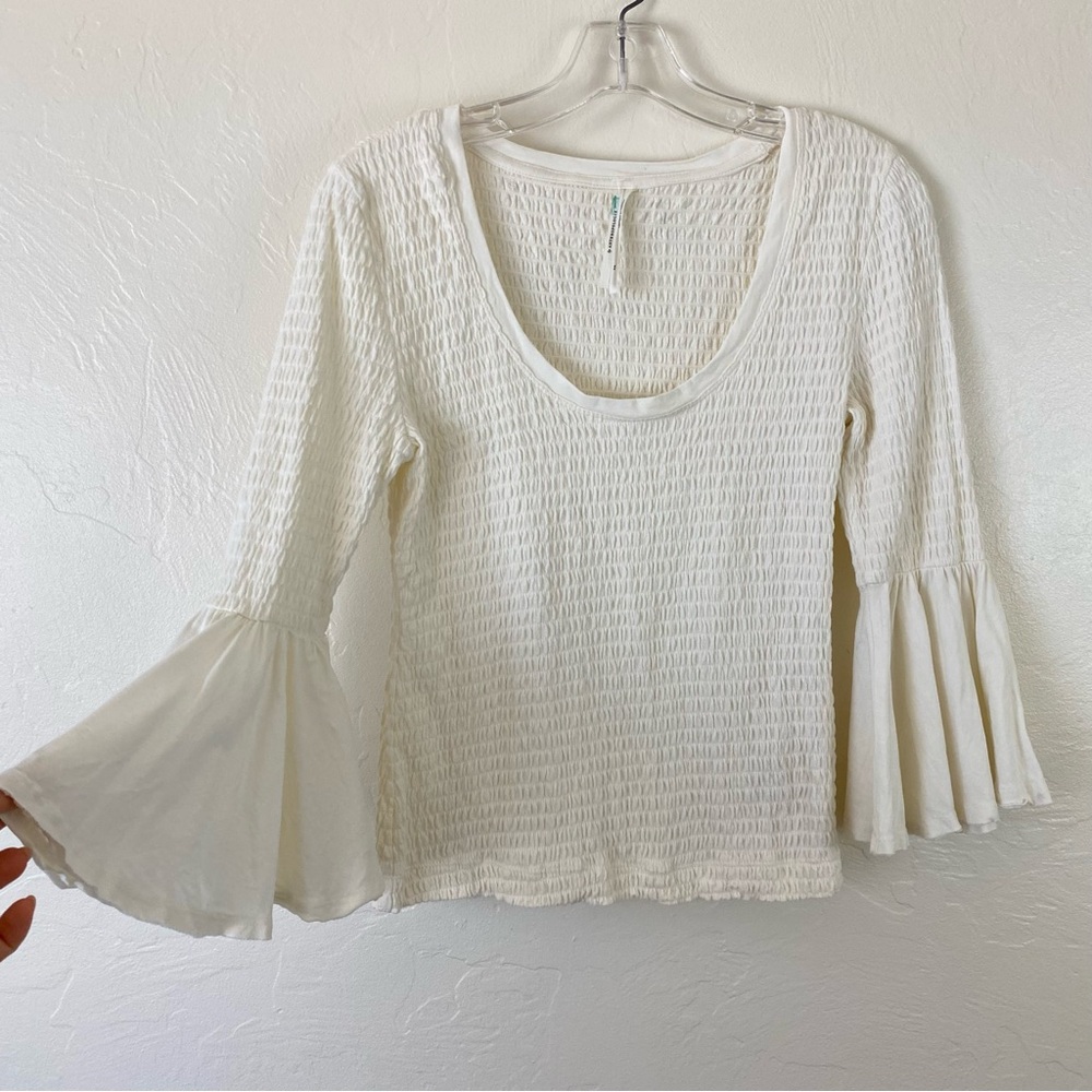 Anthropologie Size XS Ivory Beige Waffle Knot Bell Sleeve Scoop Neck Fitted Top